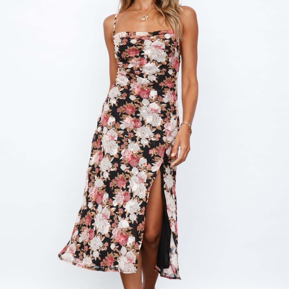 Hello Molly- weekend feels midi dress black